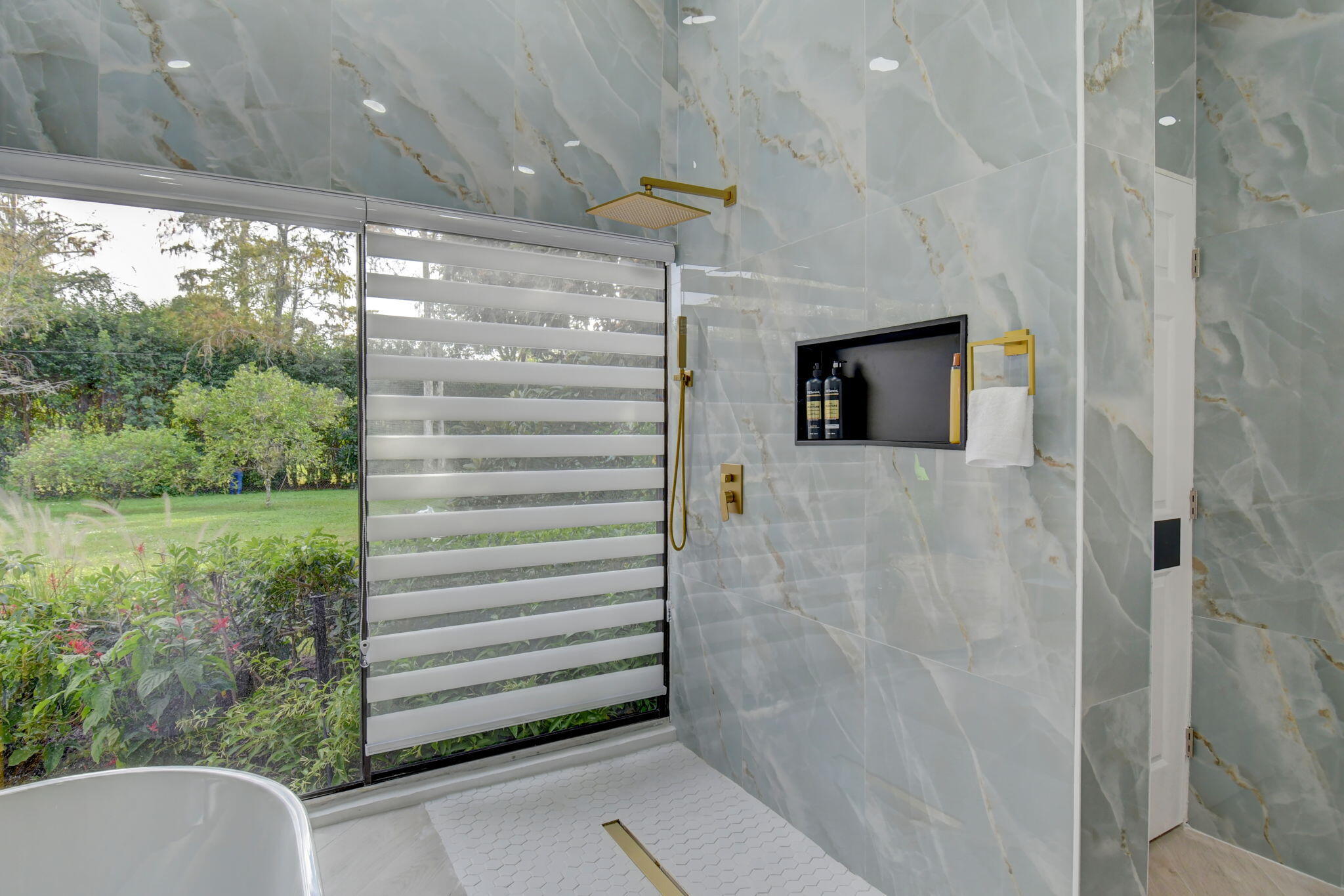 PINEWOOD OF WELLINGTON - Residential