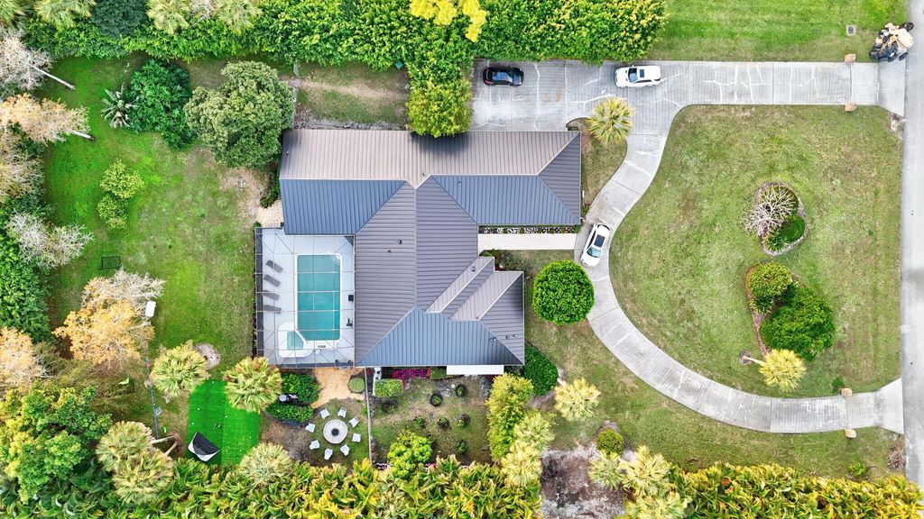 Photo of 13302 Doubletree Circle, Wellington, FL 33414 (MLS # R11162721)