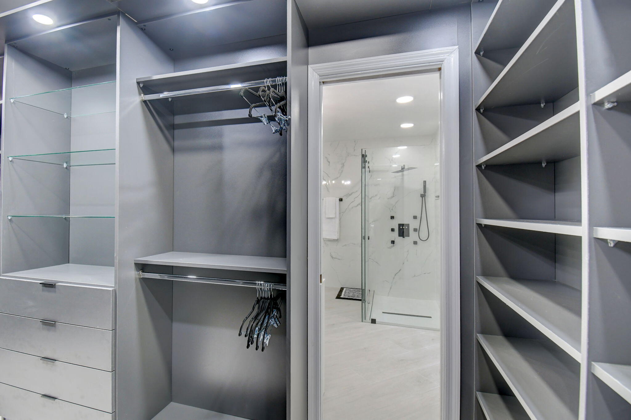 PINEWOOD OF WELLINGTON - Residential