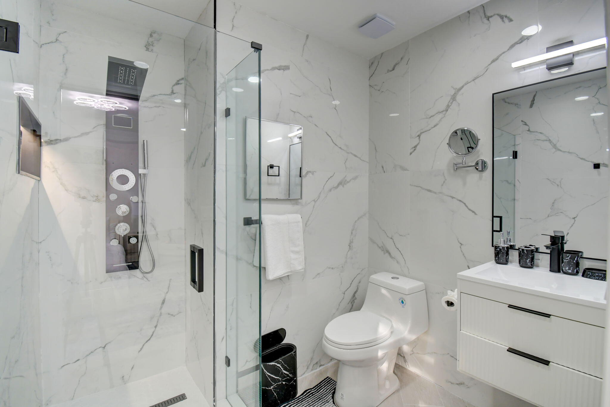 PINEWOOD OF WELLINGTON - Residential