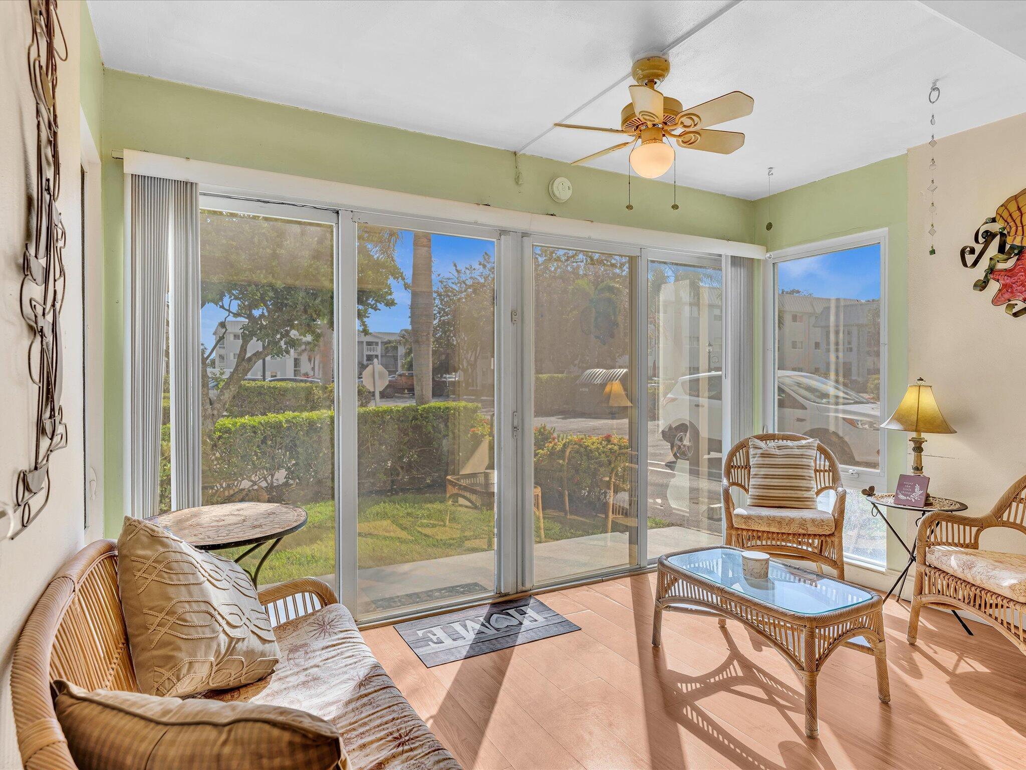 COLONIAL CLUB CONDO SEC 1 - Residential