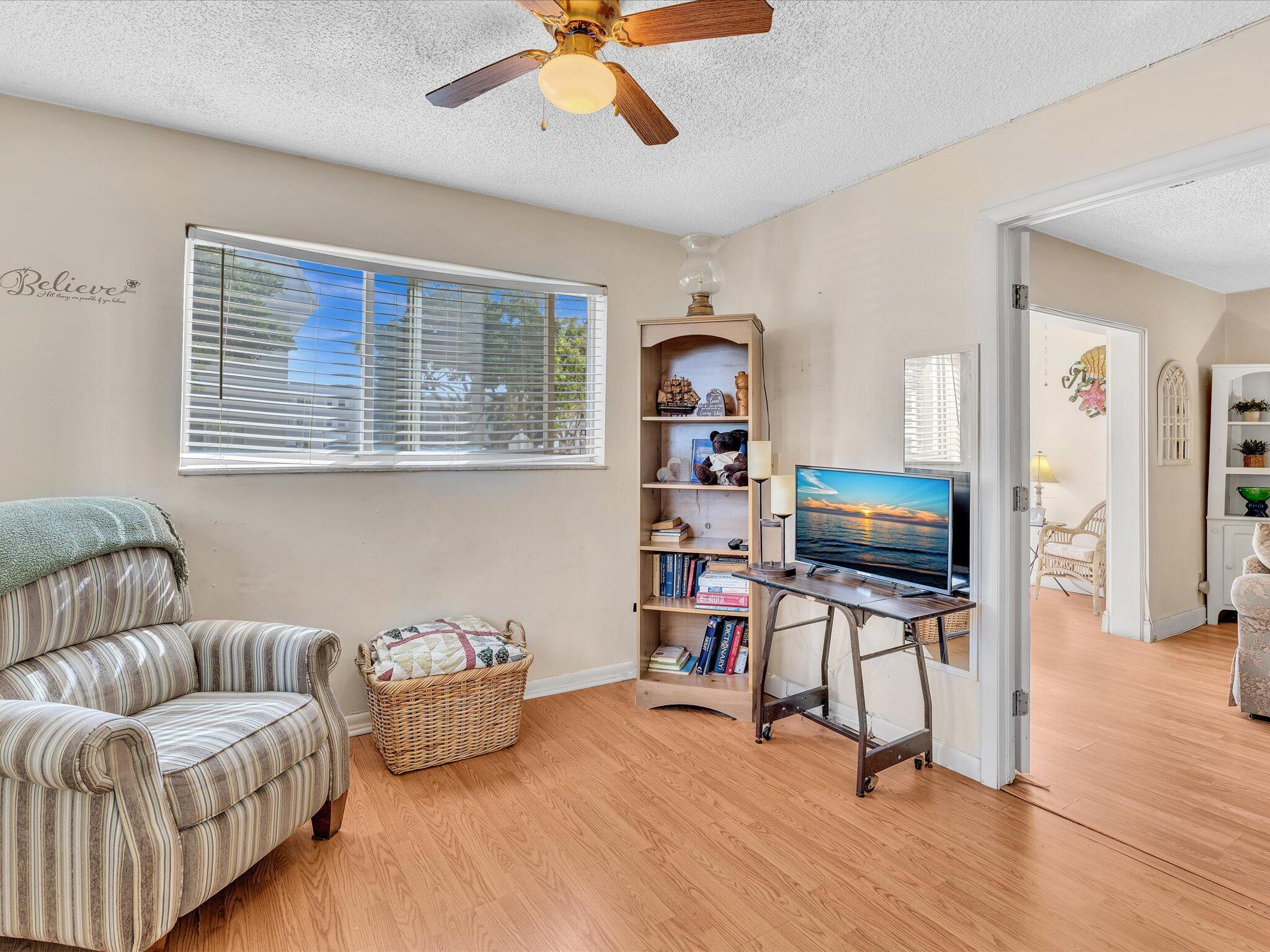 COLONIAL CLUB CONDO SEC 1 - Residential