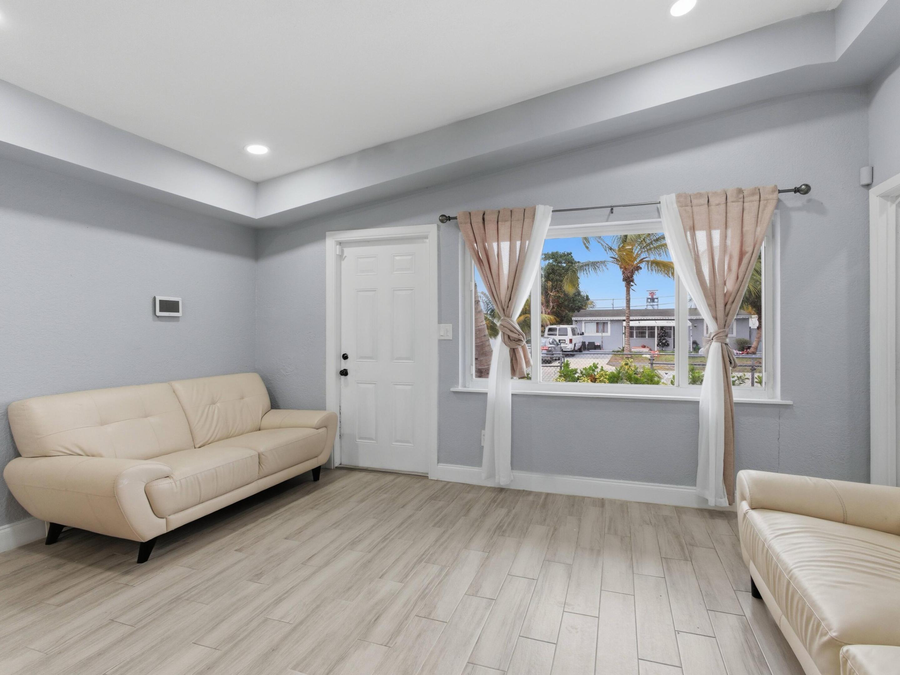 4050 Browning Drive N