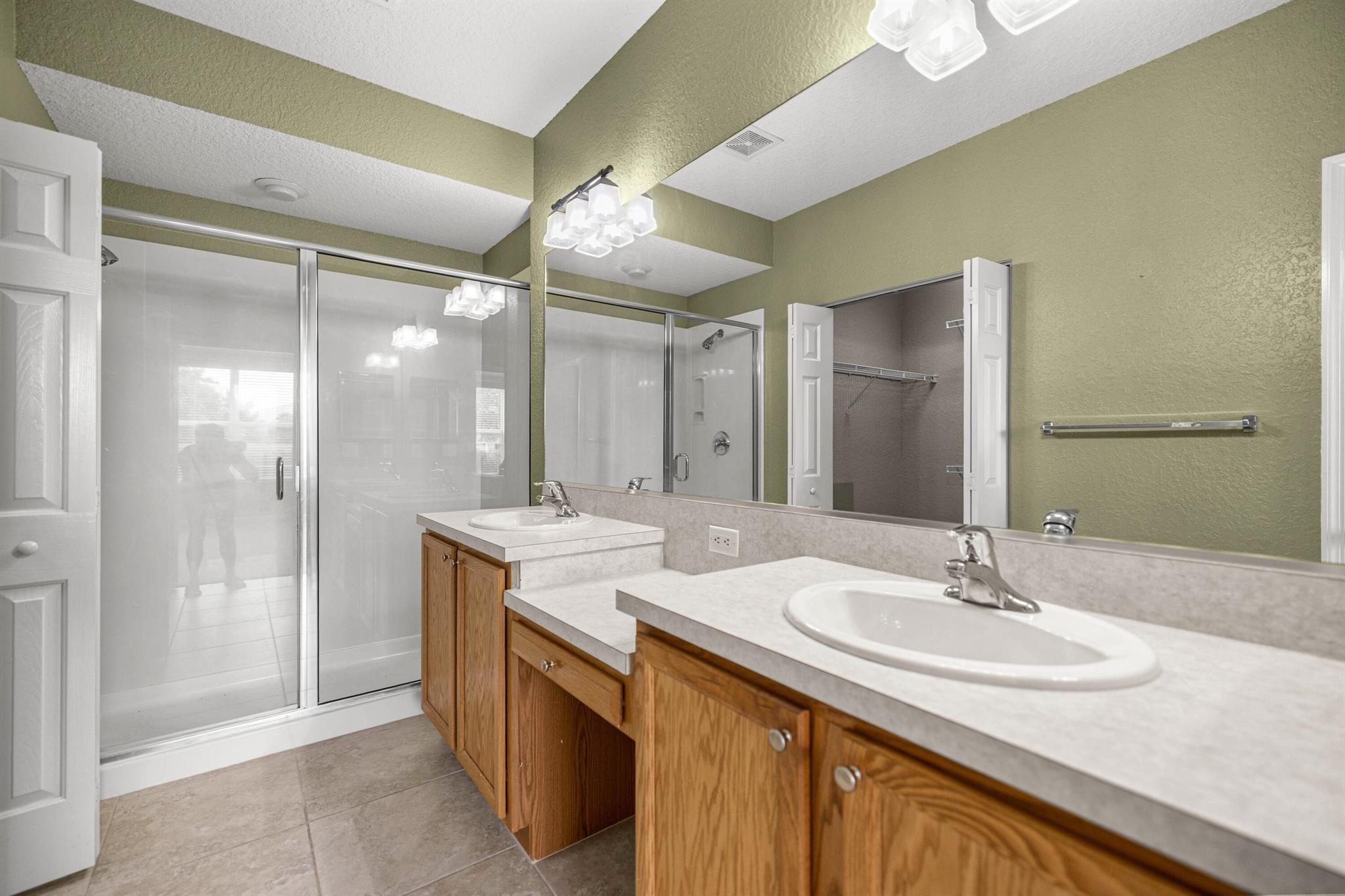BRIGHTON CONDOMINIUM - Residential Lease