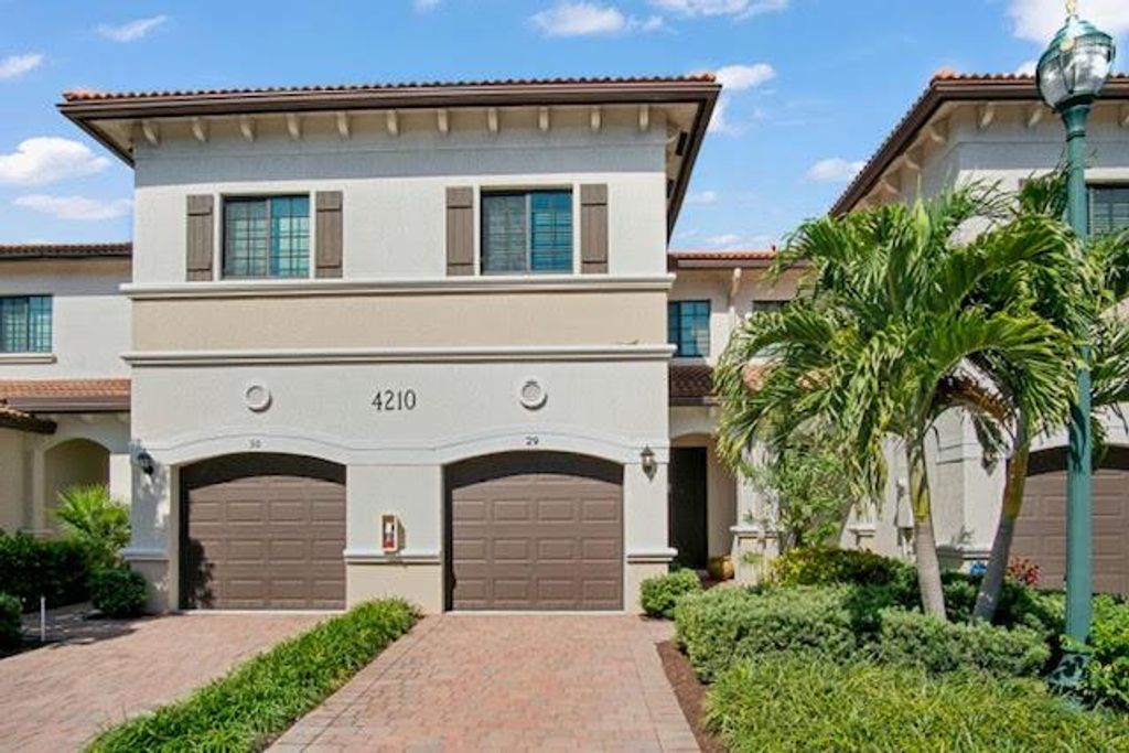 Photo of 4210 N Dixie Highway #29, Oakland Park, FL 33334 (MLS # B26025019)