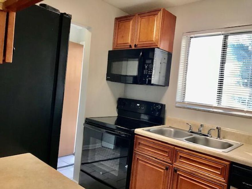 SO FRESH AND SO CLEAN 2/BEDROOM 1/BATHROOM 1ST FLOOR CONDO. LOCATED IN THE FOREST HILL GARDENS CONDO. ALL TILED FLOORING. NEWER KITCHEN AREA. SCREEN IN PATIO. NO WASHER DRYER IN CONDO. EACH BUILDING SHARES COMMUNITY LAUNDRY. SORRY NO PETS ALLOWED. RENT INCLUDES WATER. PROFESSIONALLY MANAGED