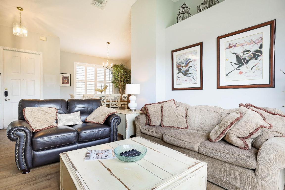 WELLINGTON TR 42B - Residential