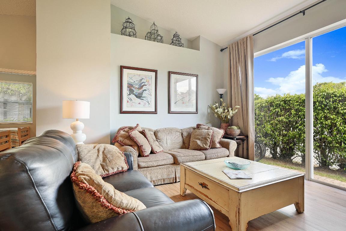 WELLINGTON TR 42B - Residential