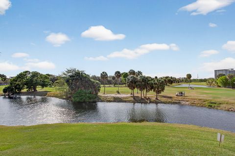 555 Oaks Lane 207 Pompano Beach FL 33069