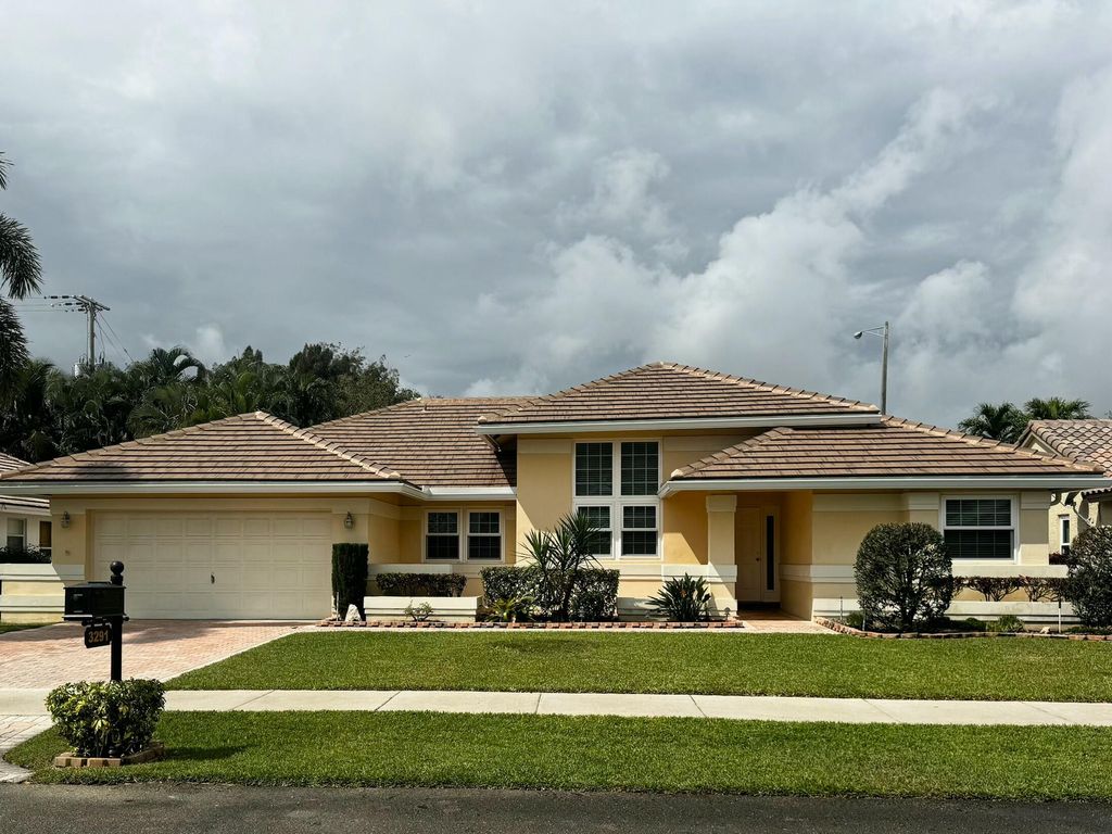 Photo of 3291 Overlook Road, Davie, FL 33328 (MLS # B26001503)