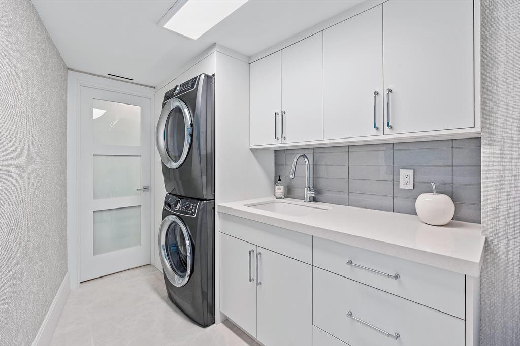 Twenty Six Hundred Condo - Residential