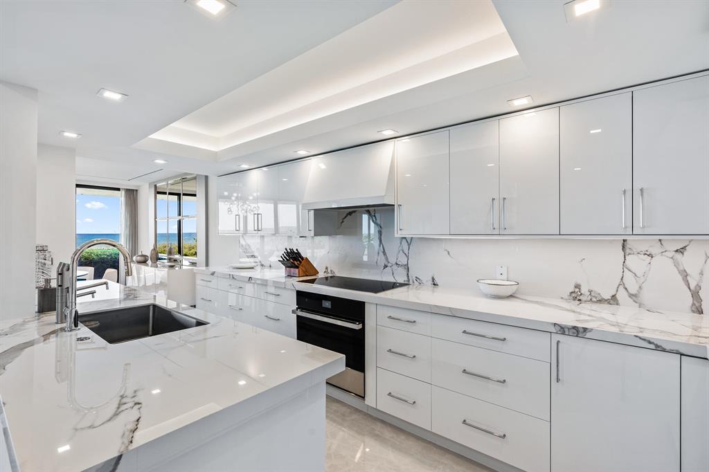 Twenty Six Hundred Condo - Residential