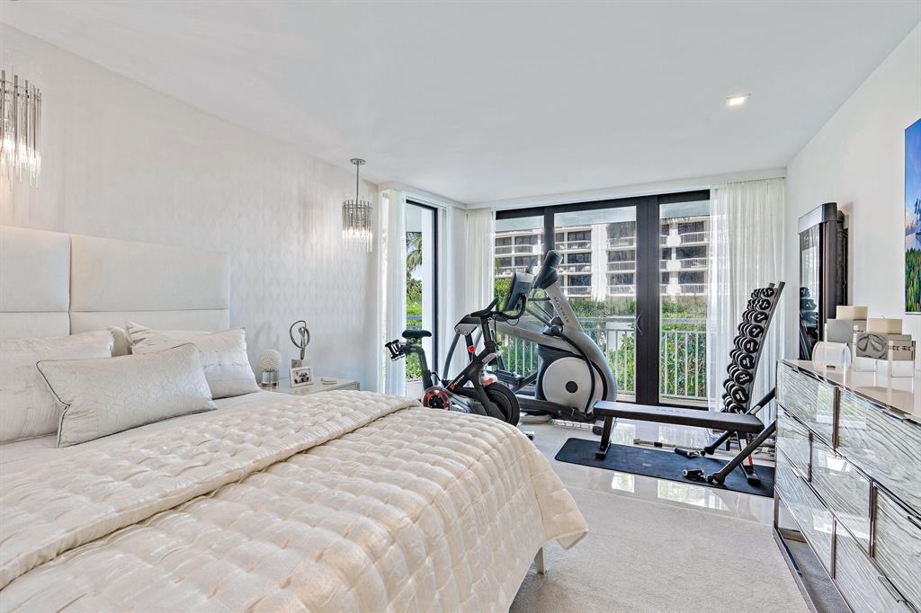 Twenty Six Hundred Condo - Residential