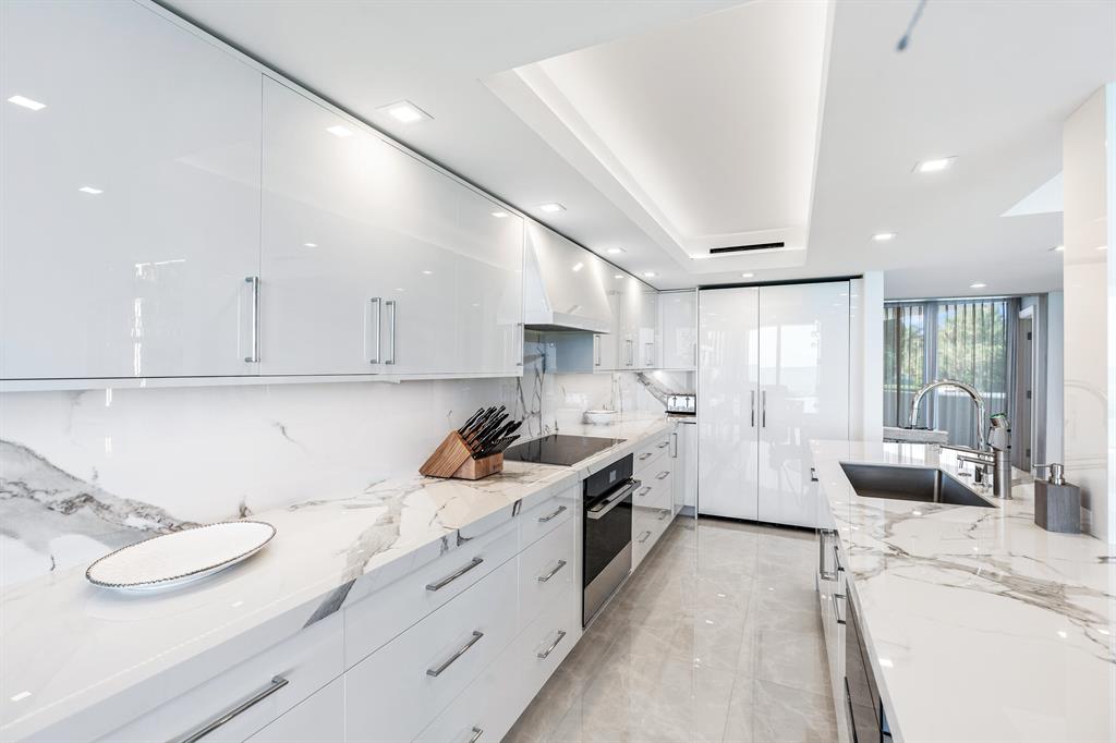 Twenty Six Hundred Condo - Residential