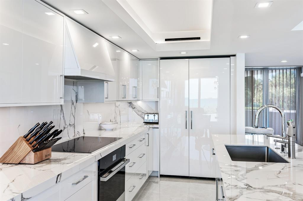 Twenty Six Hundred Condo - Residential