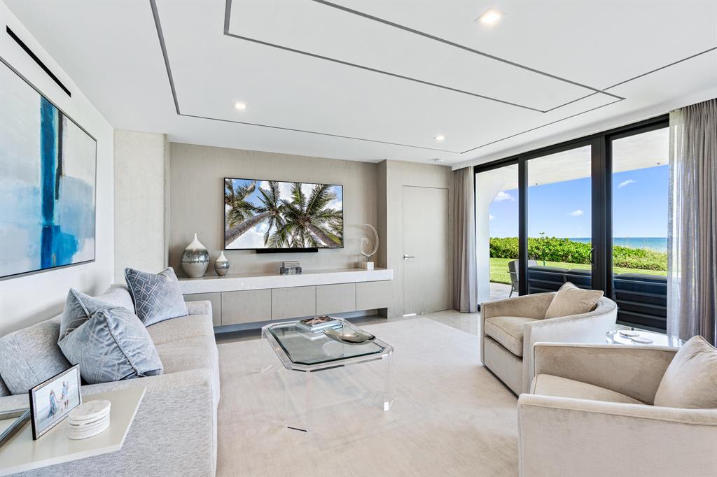 Twenty Six Hundred Condo - Residential