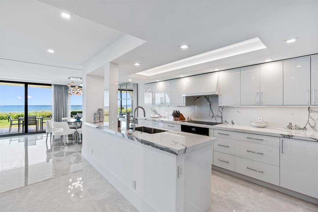 Twenty Six Hundred Condo - Residential