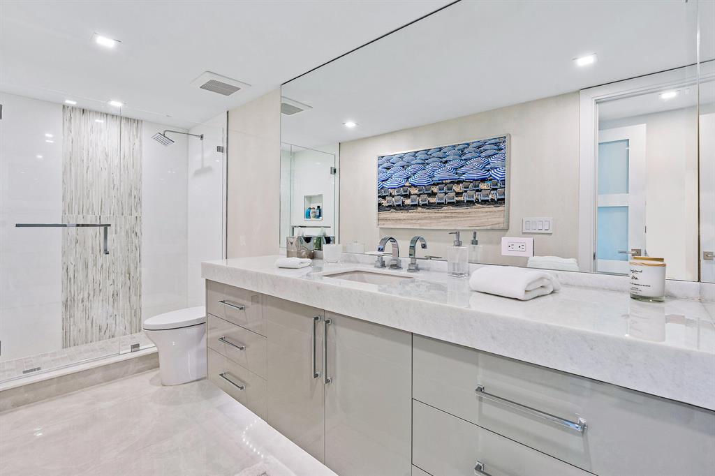 Twenty Six Hundred Condo - Residential