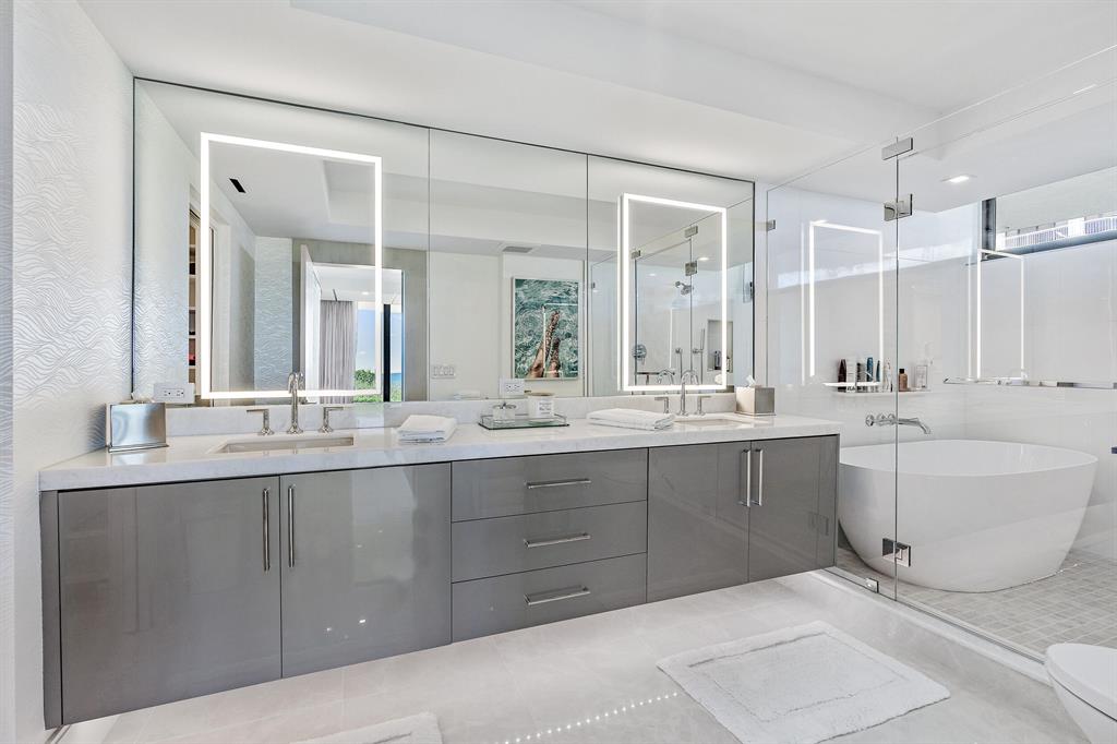 Twenty Six Hundred Condo - Residential