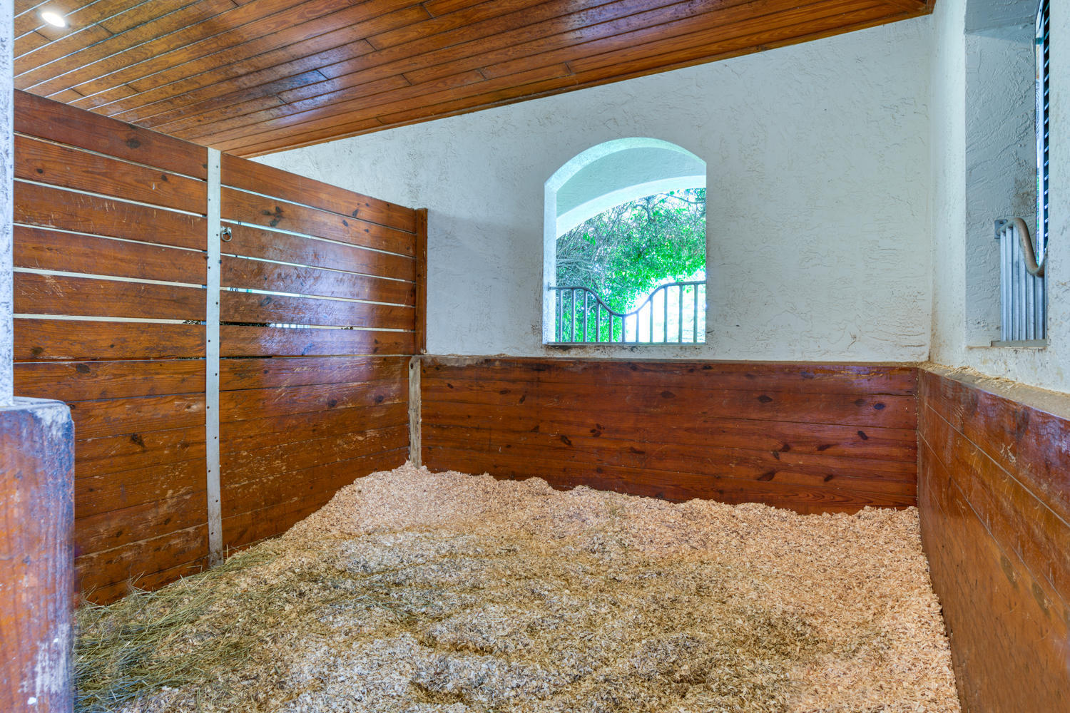 Acreage & Unrec - Residential