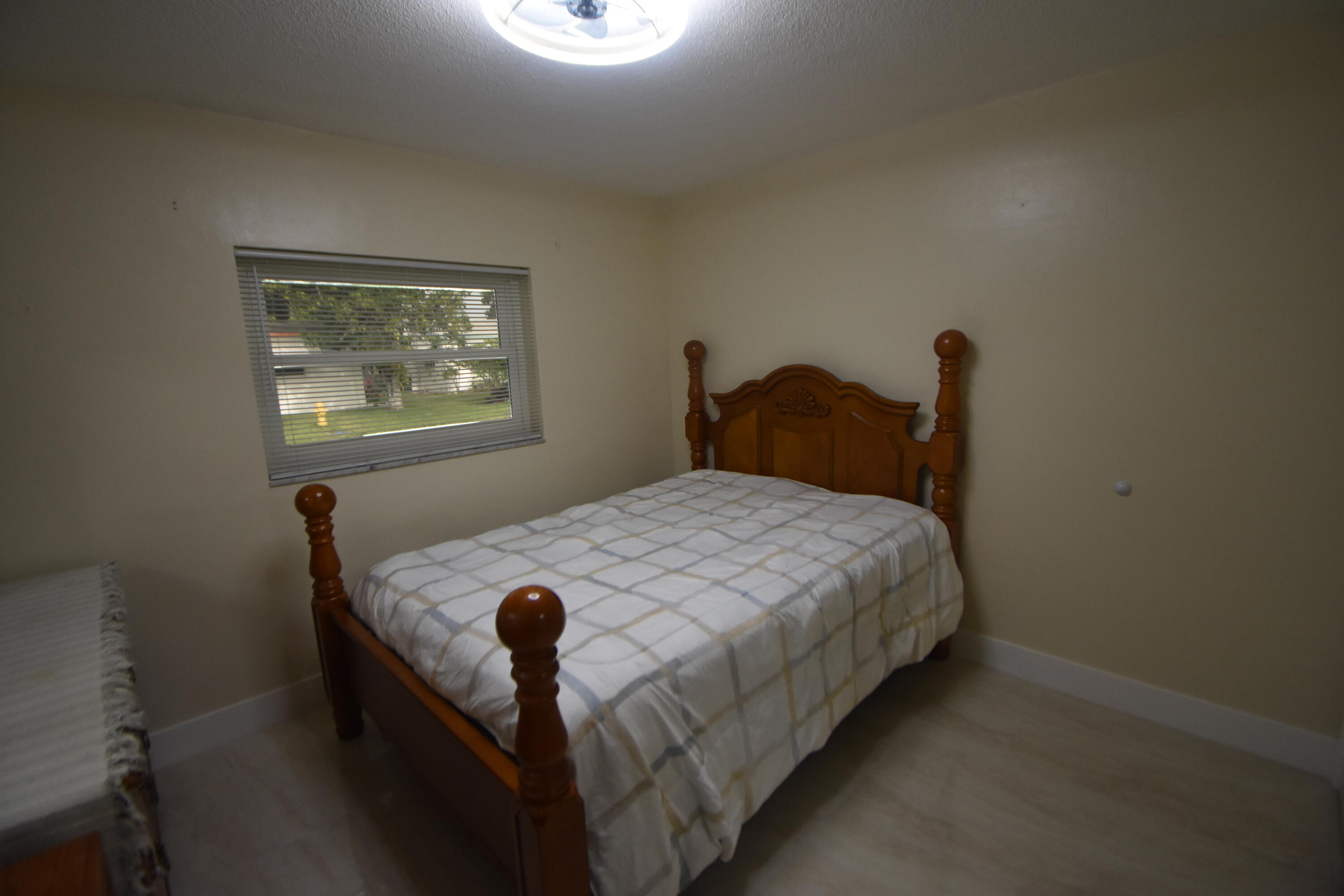 OAKLAND ESTATES 4TH SEC - Residential