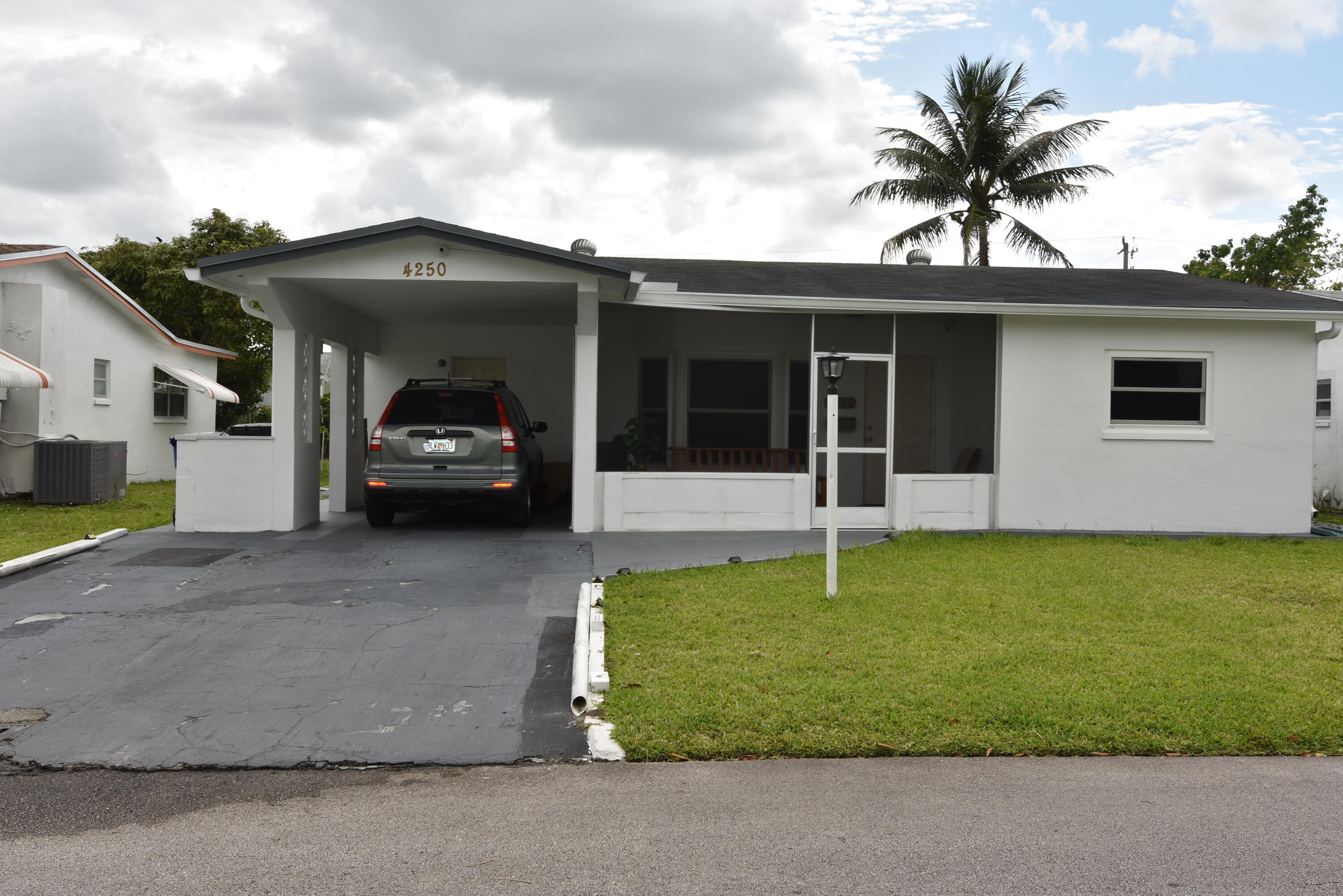 4250 NW 49th Terrace