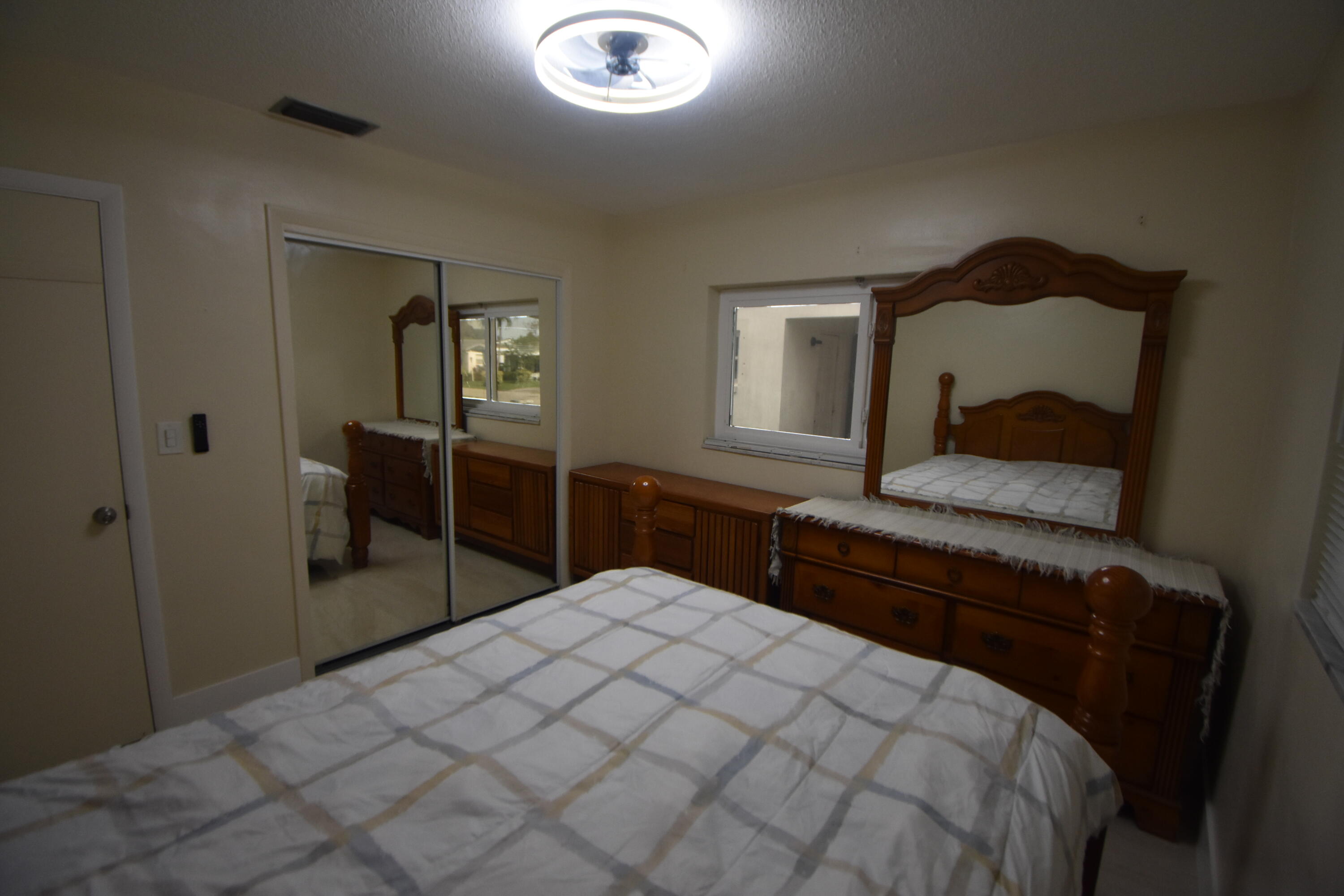 OAKLAND ESTATES 4TH SEC - Residential