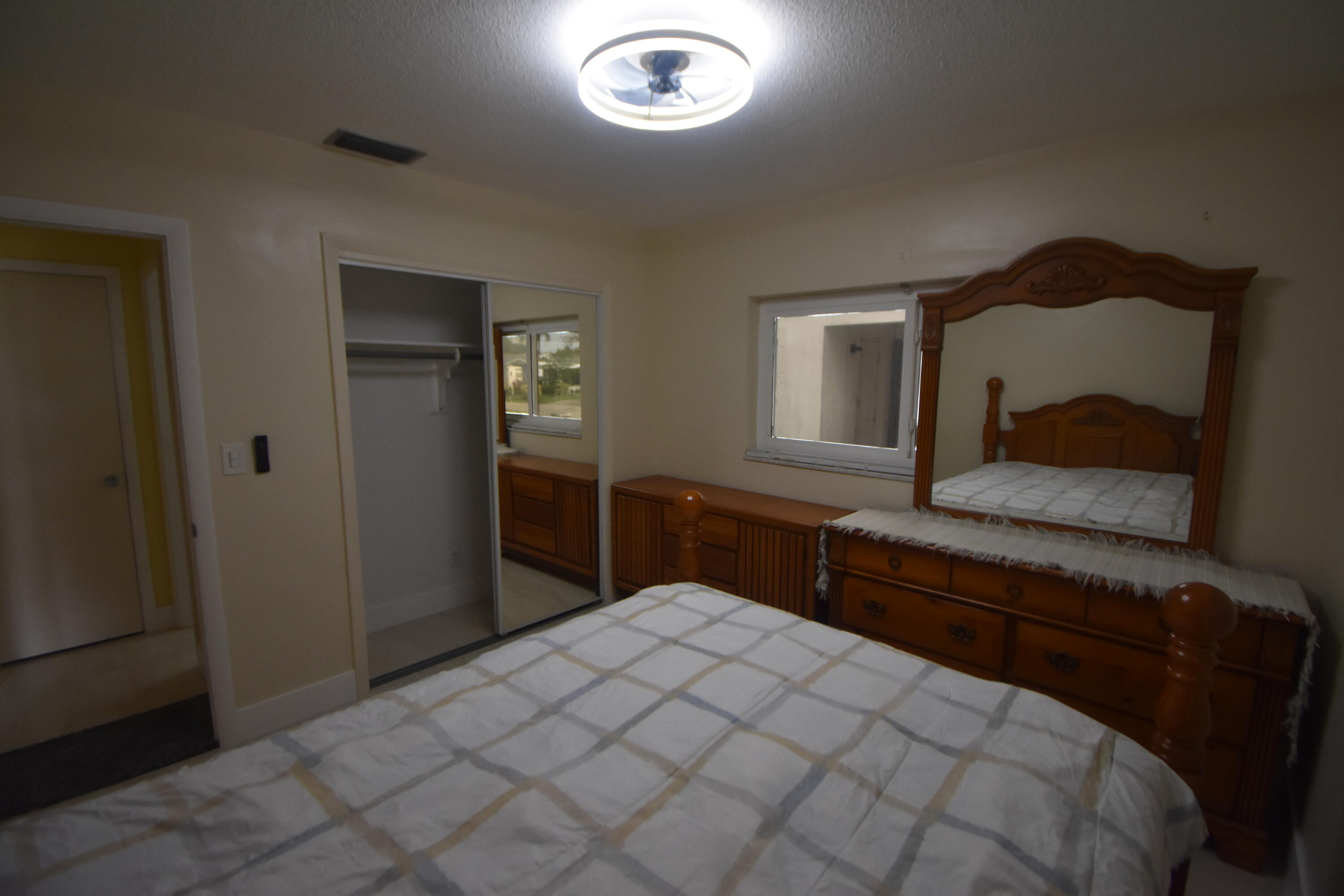 OAKLAND ESTATES 4TH SEC - Residential