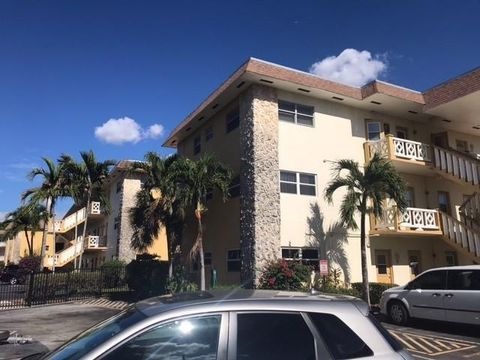 A home in Lauderdale Lakes