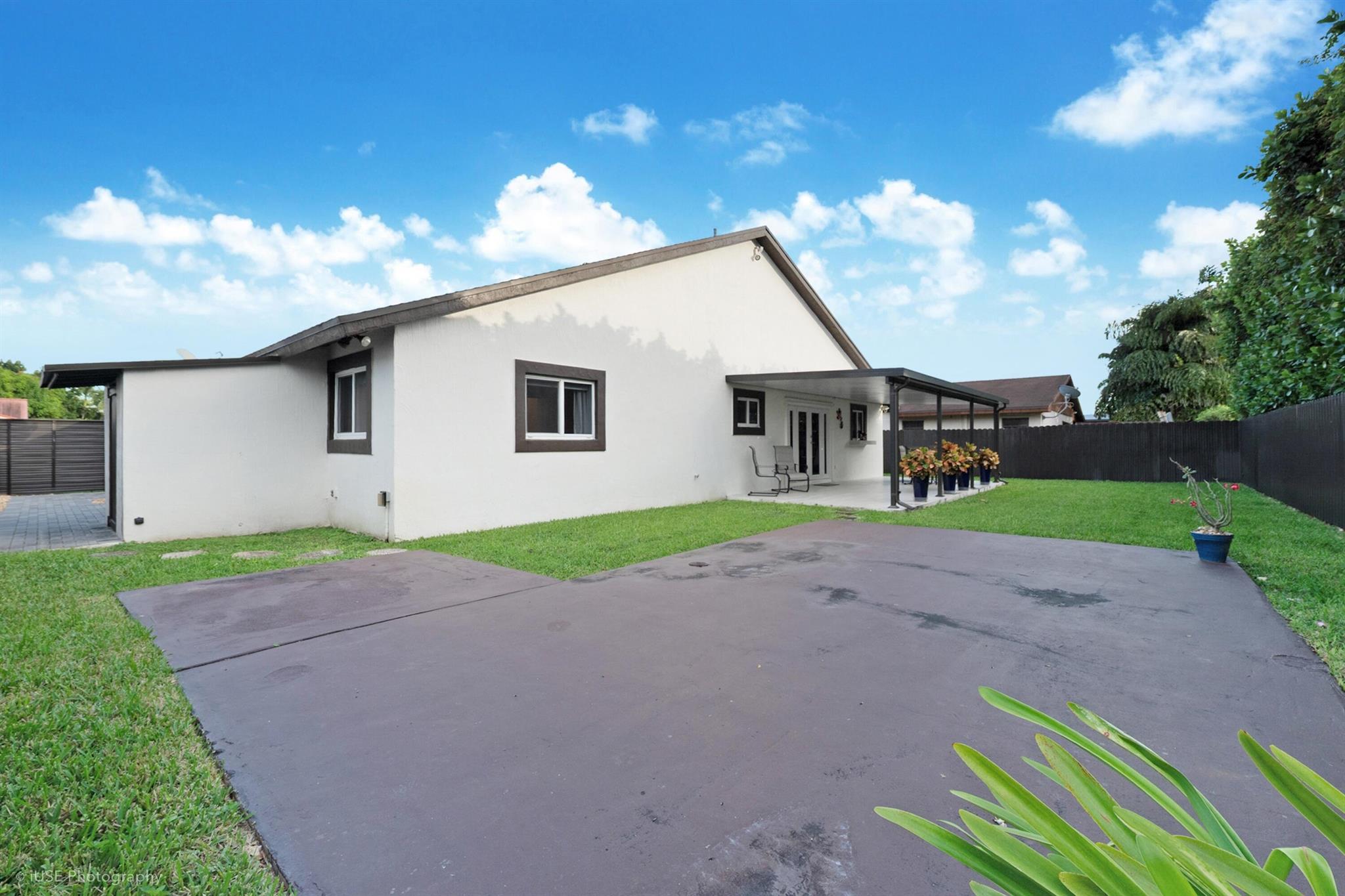 CARAVEL COUNTRY - Residential