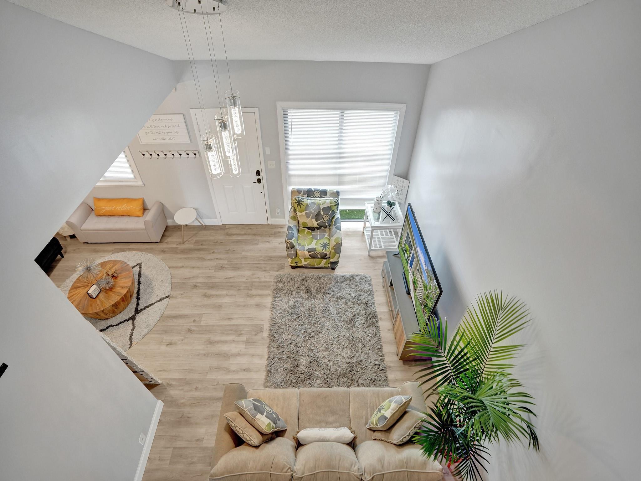 SOUTH POINTE - Residential