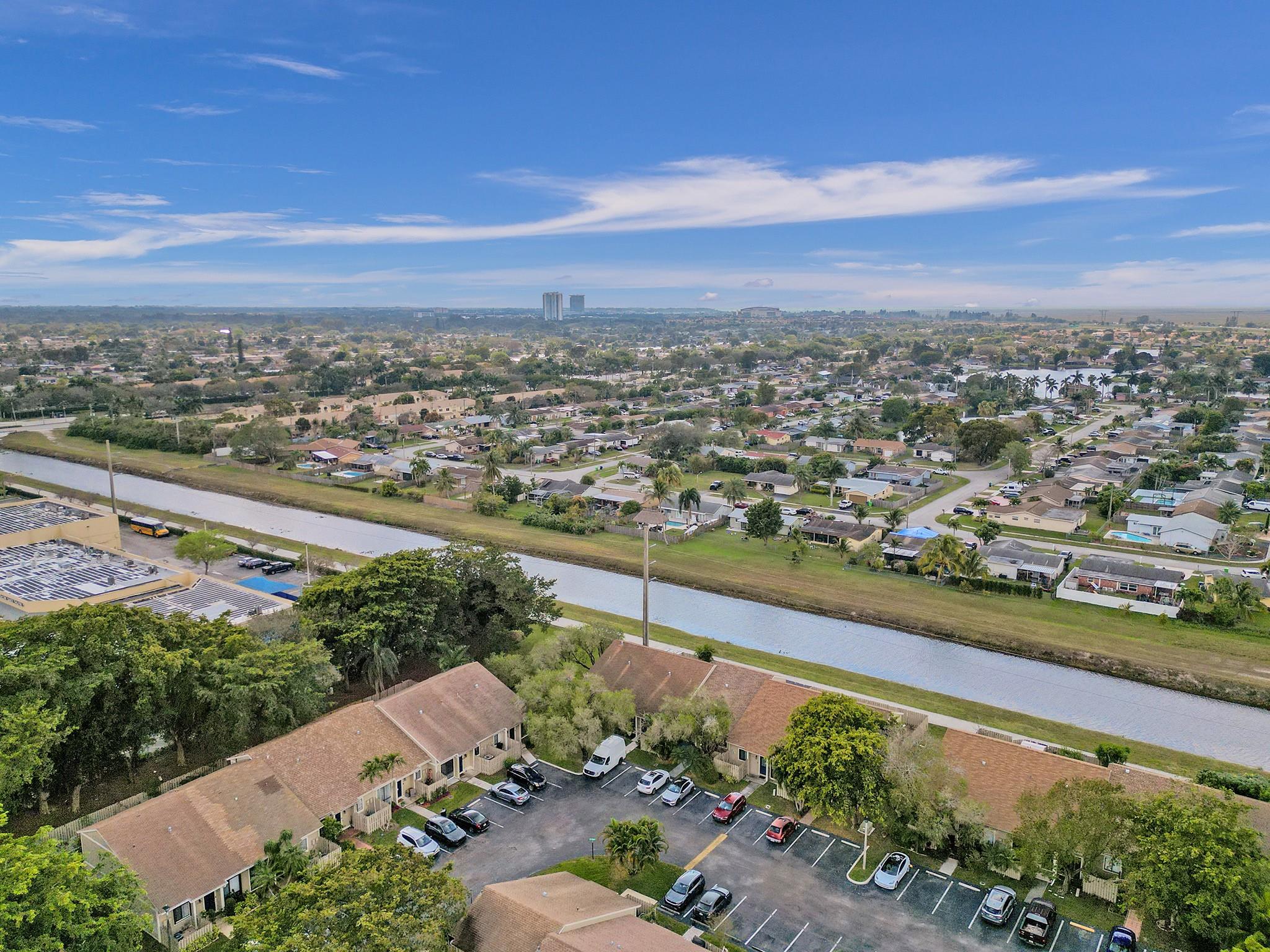 SOUTH POINTE - Residential