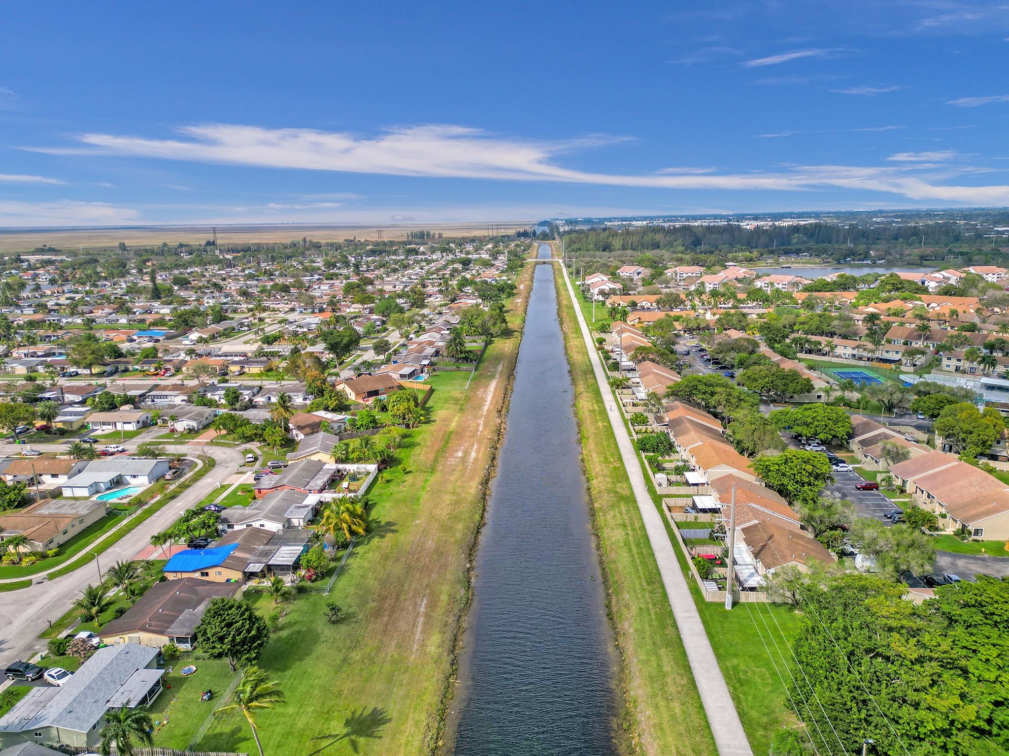 SOUTH POINTE - Residential