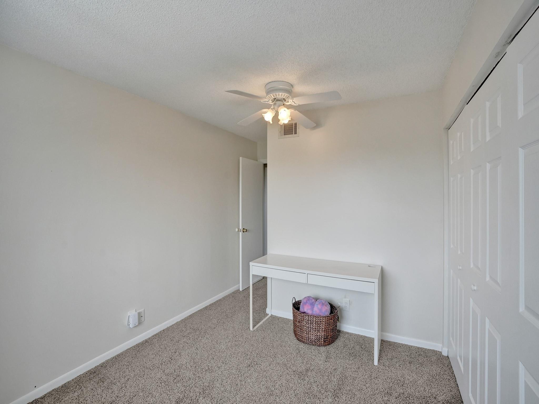 SOUTH POINTE - Residential