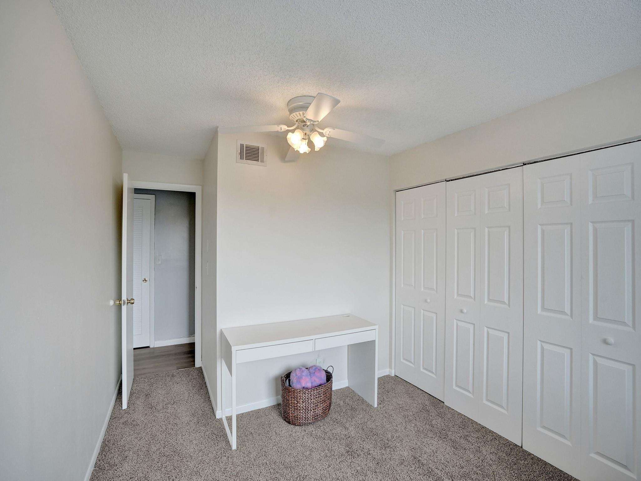 SOUTH POINTE - Residential