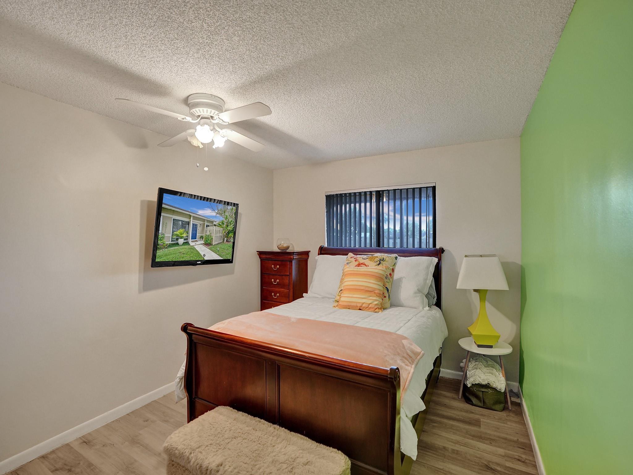 SOUTH POINTE - Residential