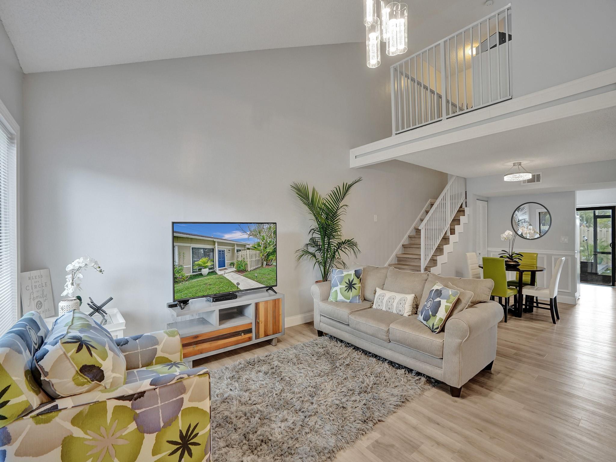 SOUTH POINTE - Residential