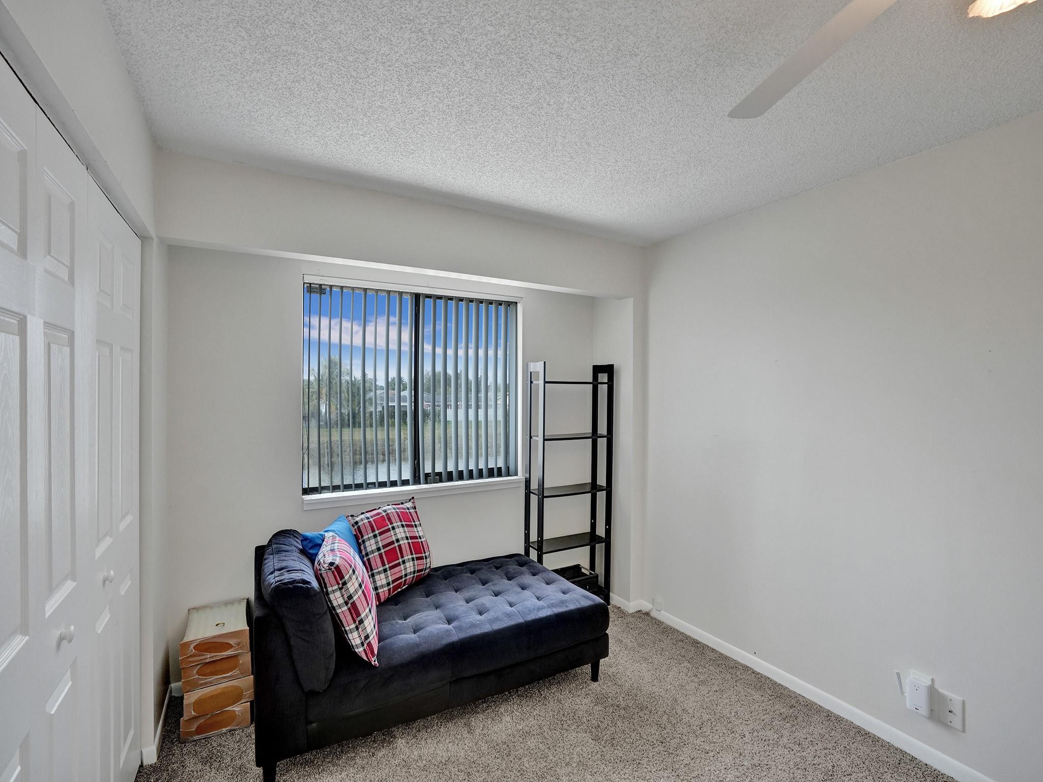 SOUTH POINTE - Residential