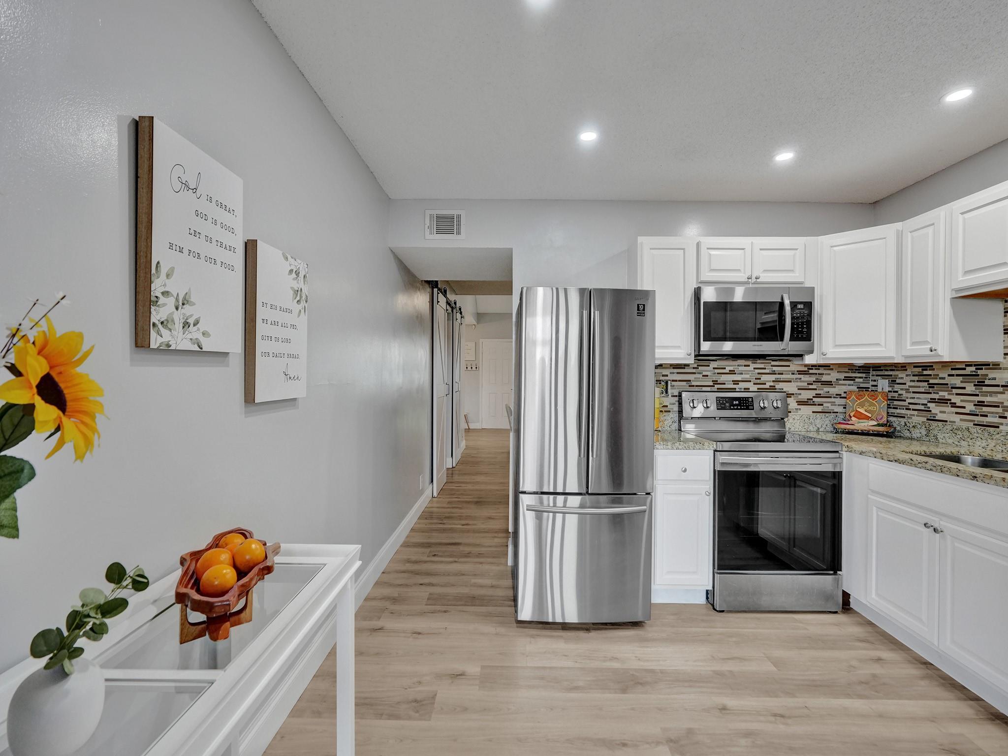 SOUTH POINTE - Residential