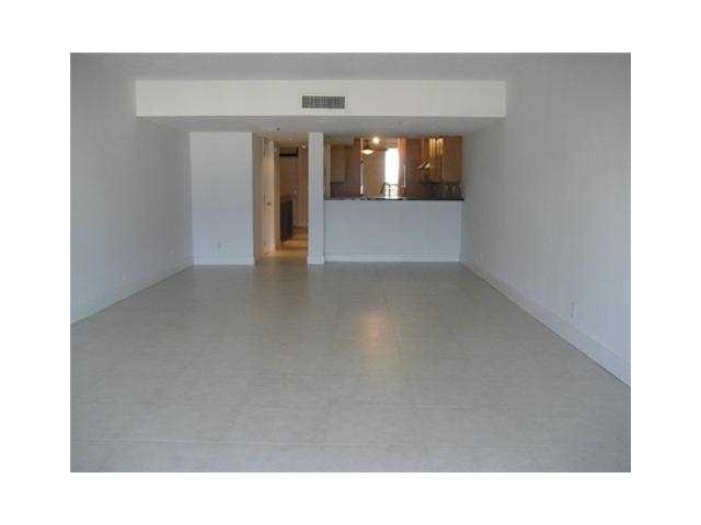 OCEAN TOWNHOUSES - Residential Lease