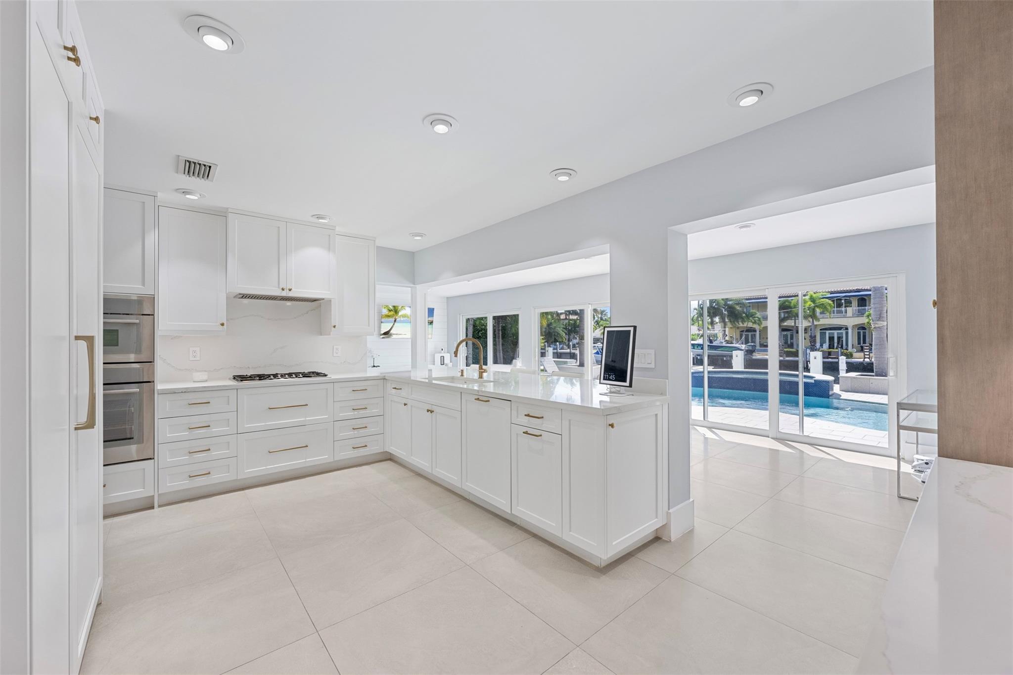 Lighthouse Point - Residential