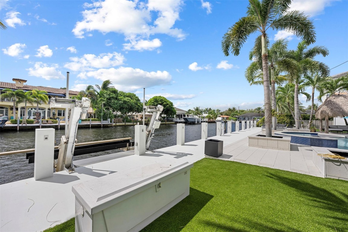 Lighthouse Point - Residential