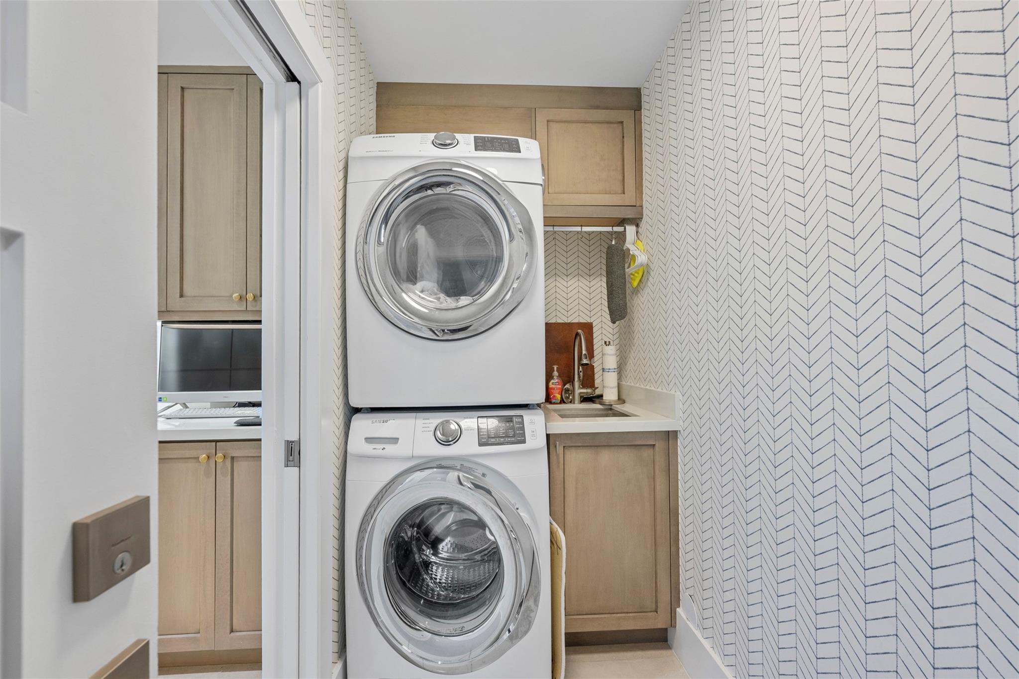 Lighthouse Point - Residential