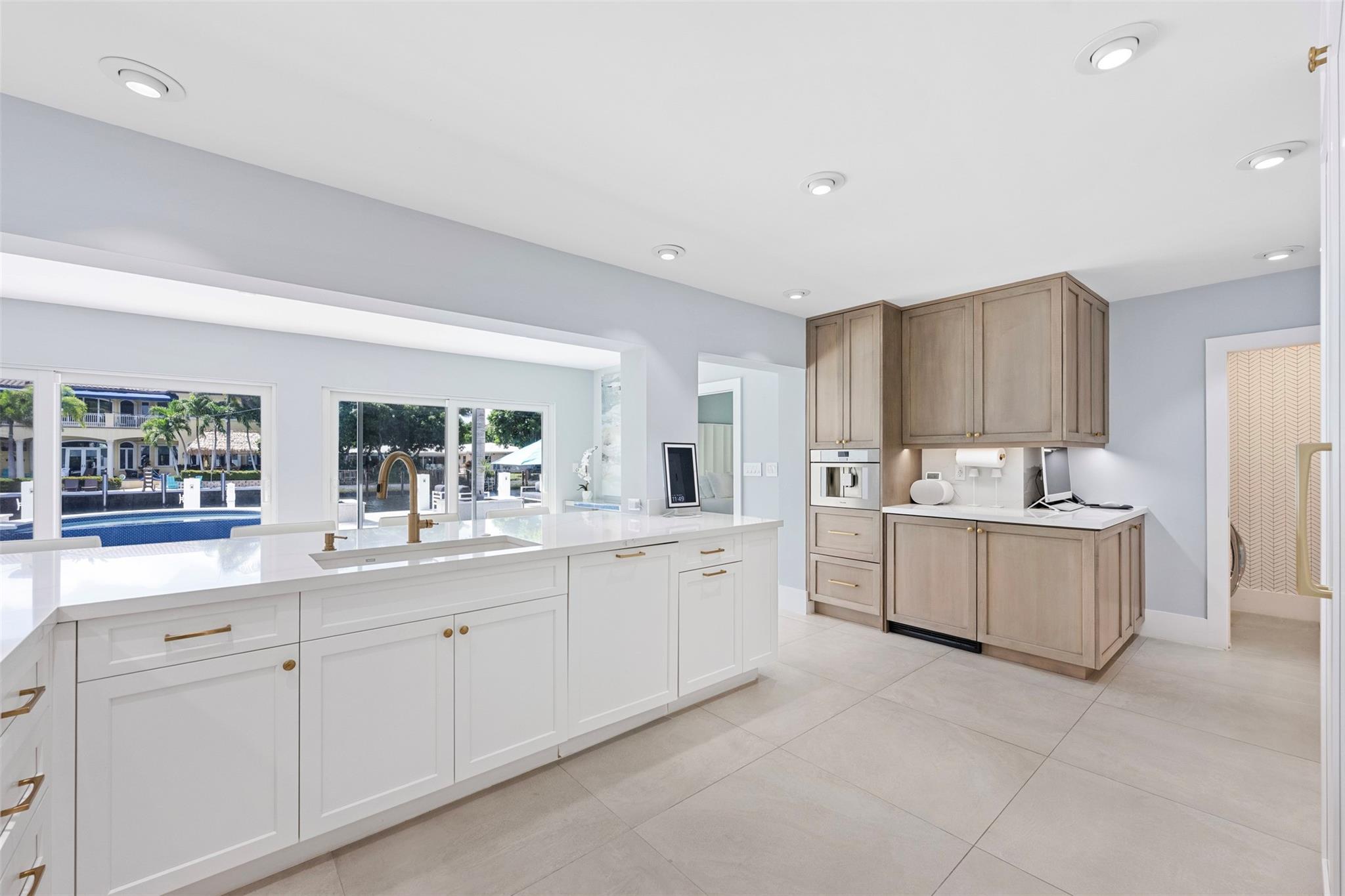 Lighthouse Point - Residential