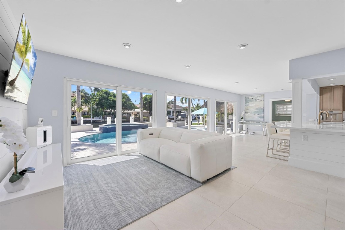 Lighthouse Point - Residential