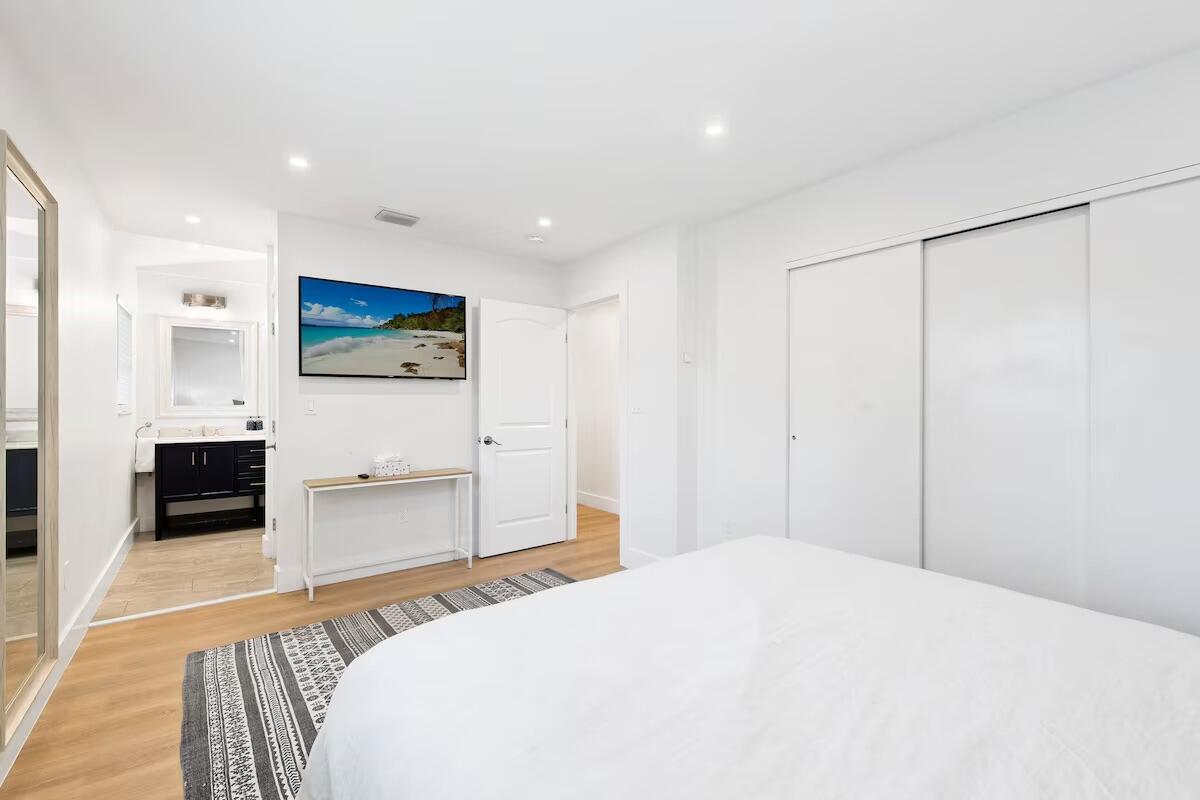 CHATHAM HILLS - Residential