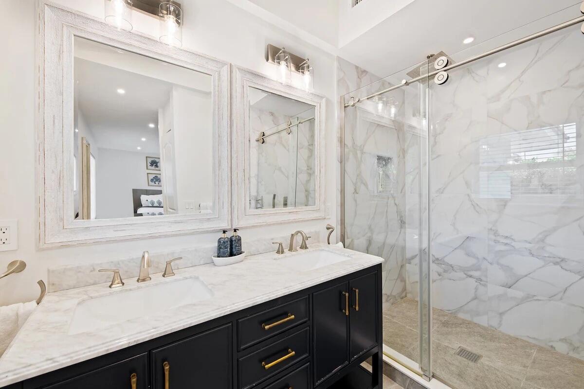 CHATHAM HILLS - Residential