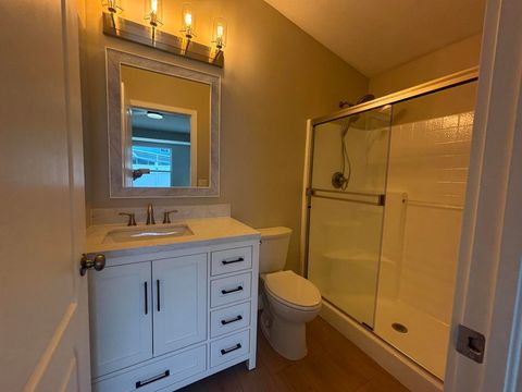 Tiny photo for 1001 Harvest Moon Drive, Seffner, FL 33584 (MLS # B26015023)