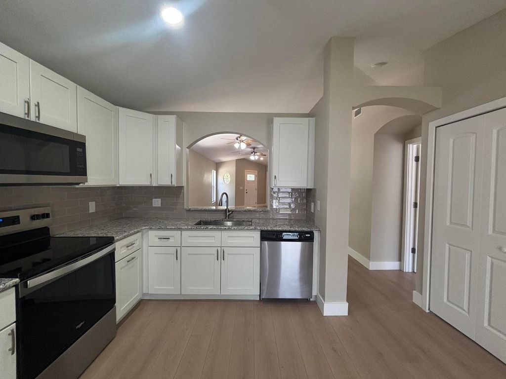 Photo of 1001 Harvest Moon Drive, Seffner, FL 33584 (MLS # B26015023)