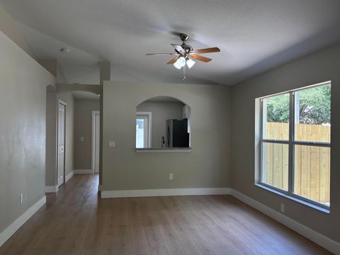 Tiny photo for 1001 Harvest Moon Drive, Seffner, FL 33584 (MLS # B26015023)